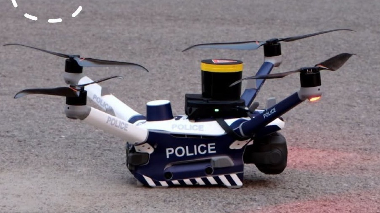 Un drone a survolé Mirabel en fête pour appuyer la sécurité. Un projet pilote lié à la Zone d innovation en t