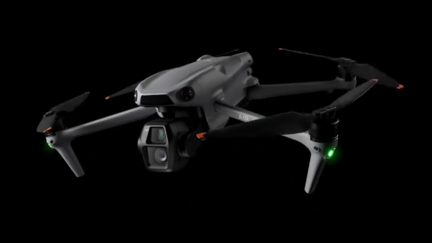 Un leaker de renom partage une vidéo de teasing du drone DJI Air 3S un jour avant son lancement officiel