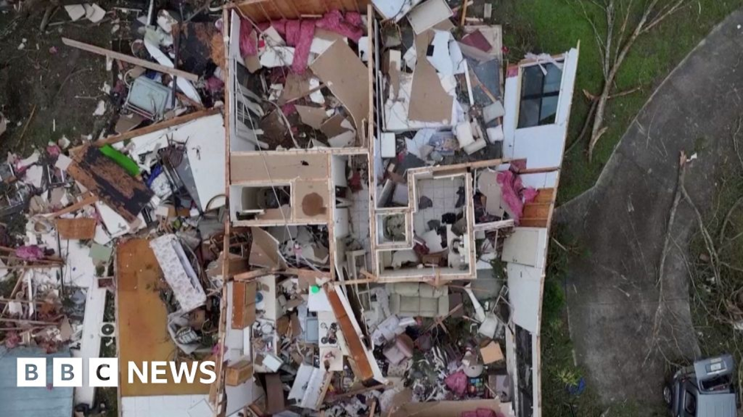 Des photographs de drone montrent les dégâts causés par l'ouragan Milton en Floride 