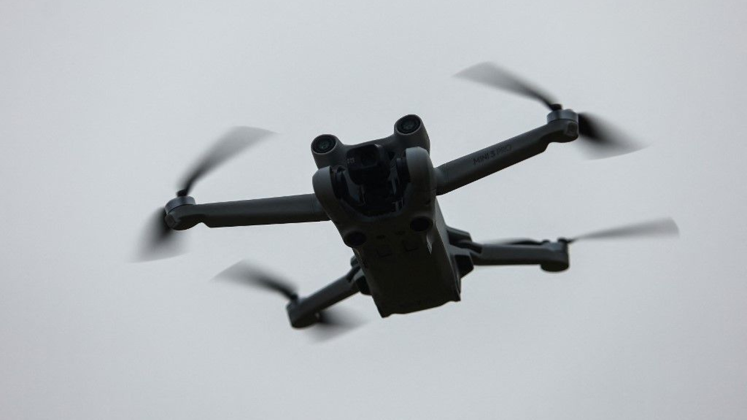 États-Unis : de mystérieux drones aperçus dans le ciel, les agences fédérales rassurent