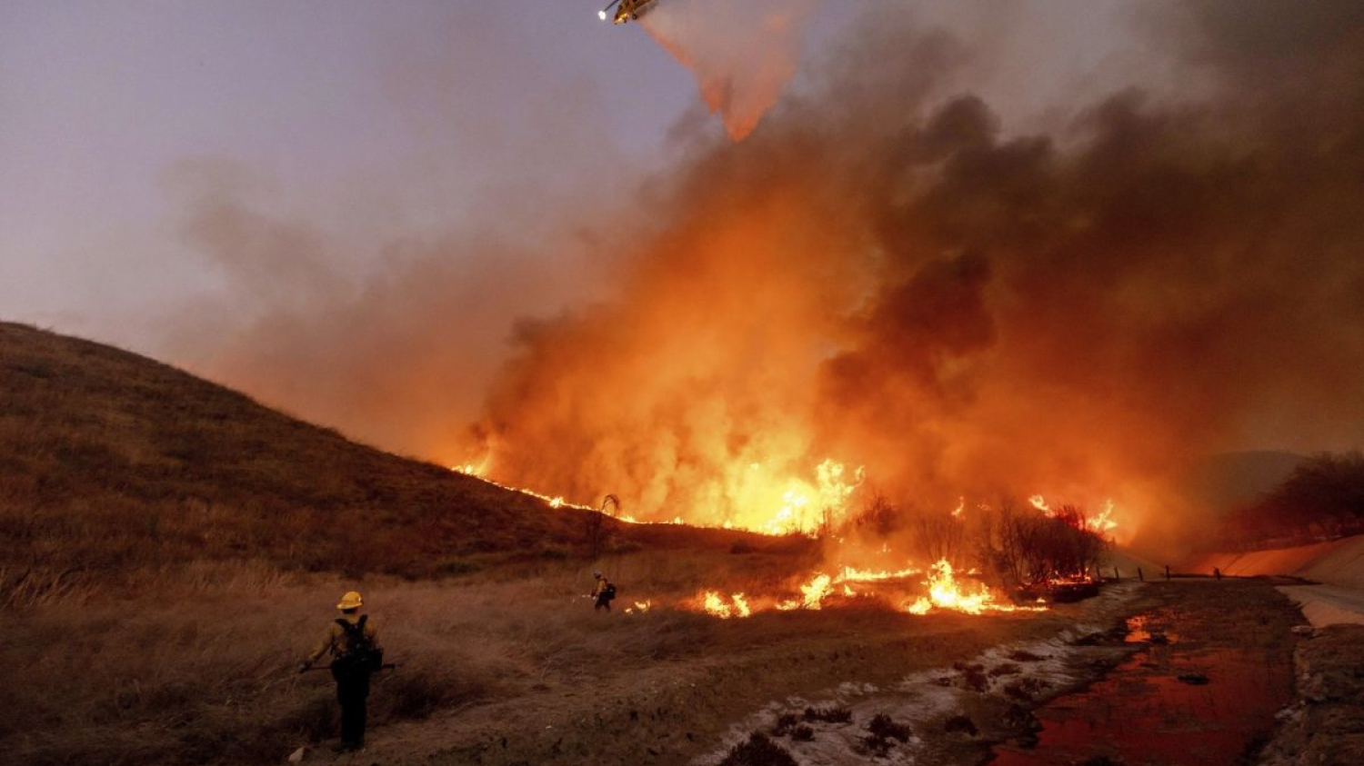 Incendies en Californie: un avion-citerne québécois a été endommagé par un drone 