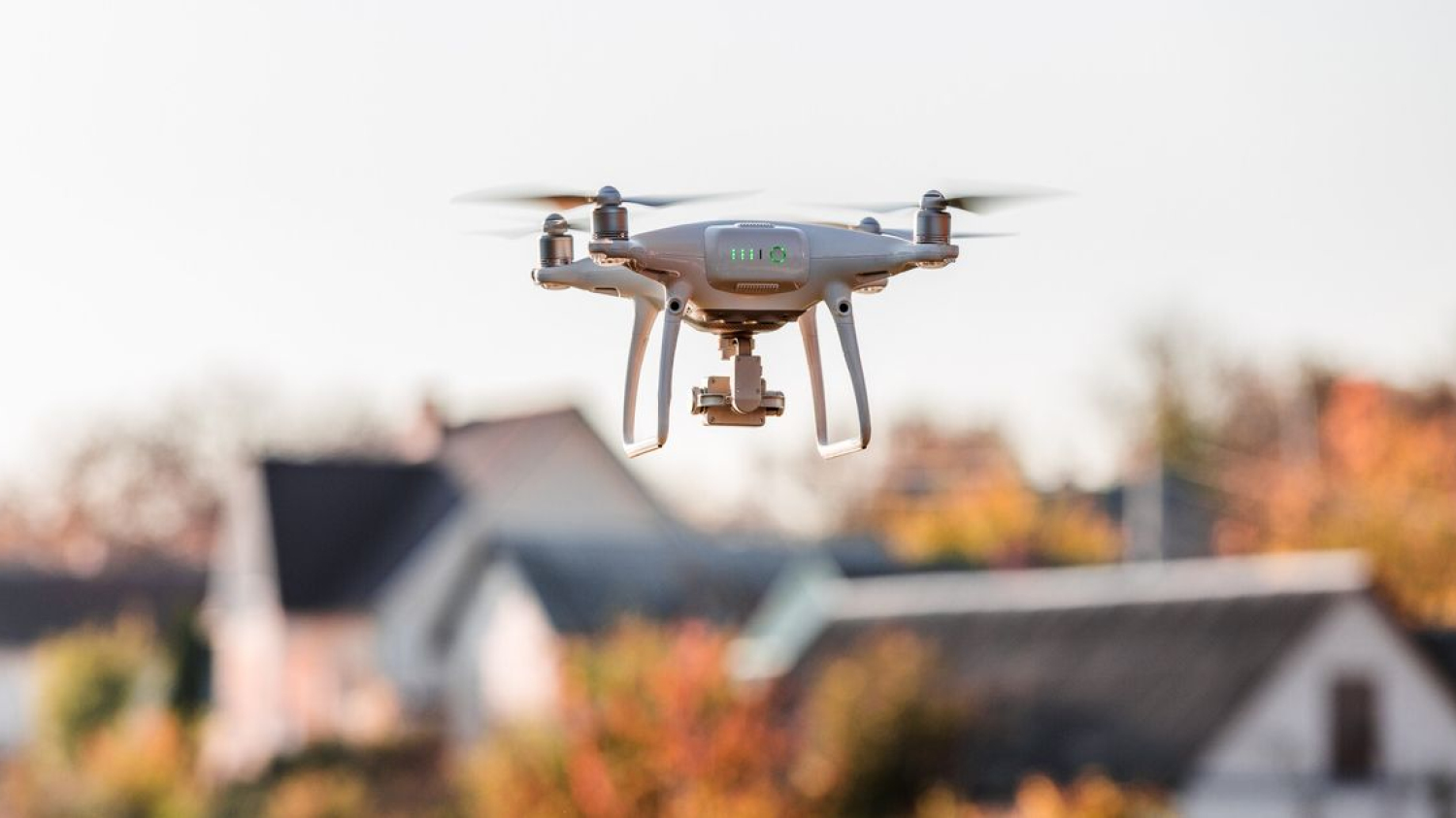 Un drone peut-il survoler mon jardin?