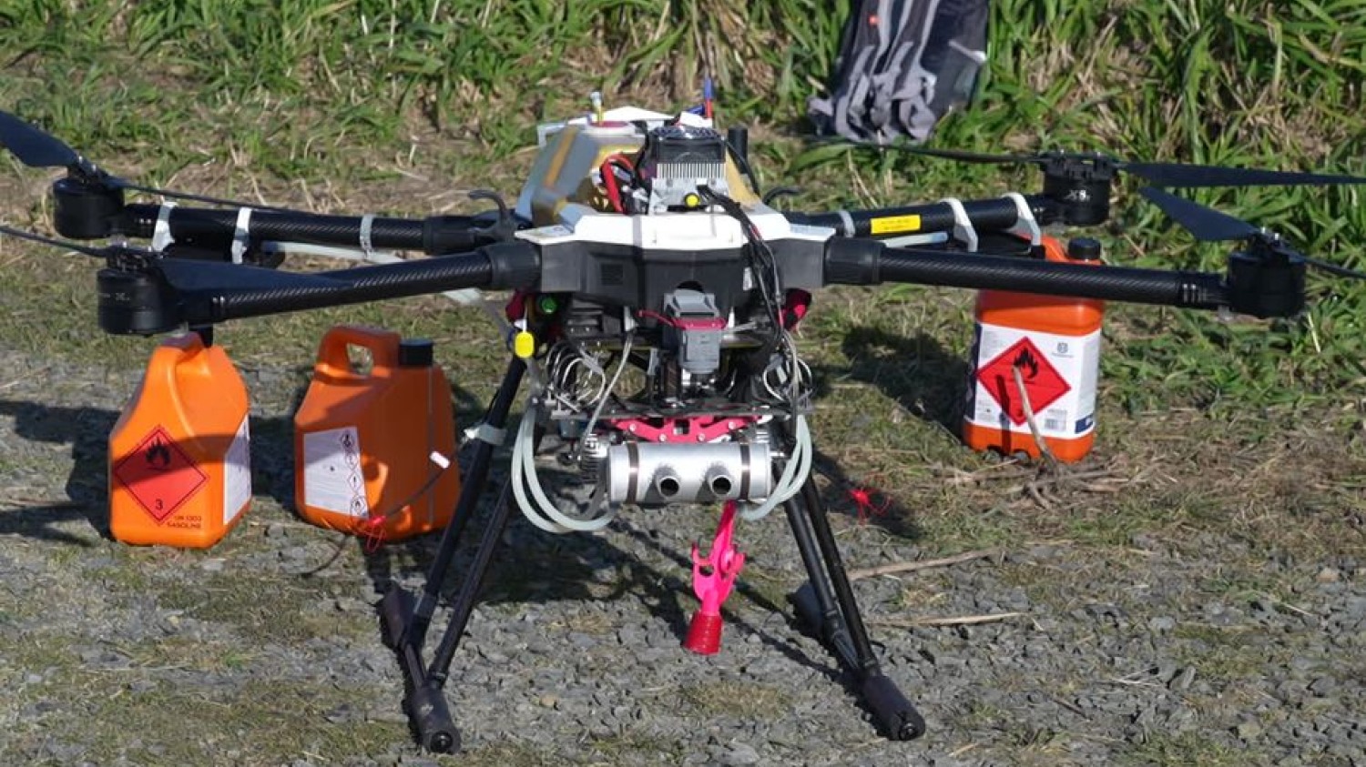 VIDEO. Innovation : un drone de 25 kg pour assister la pêche à la coquille en mer