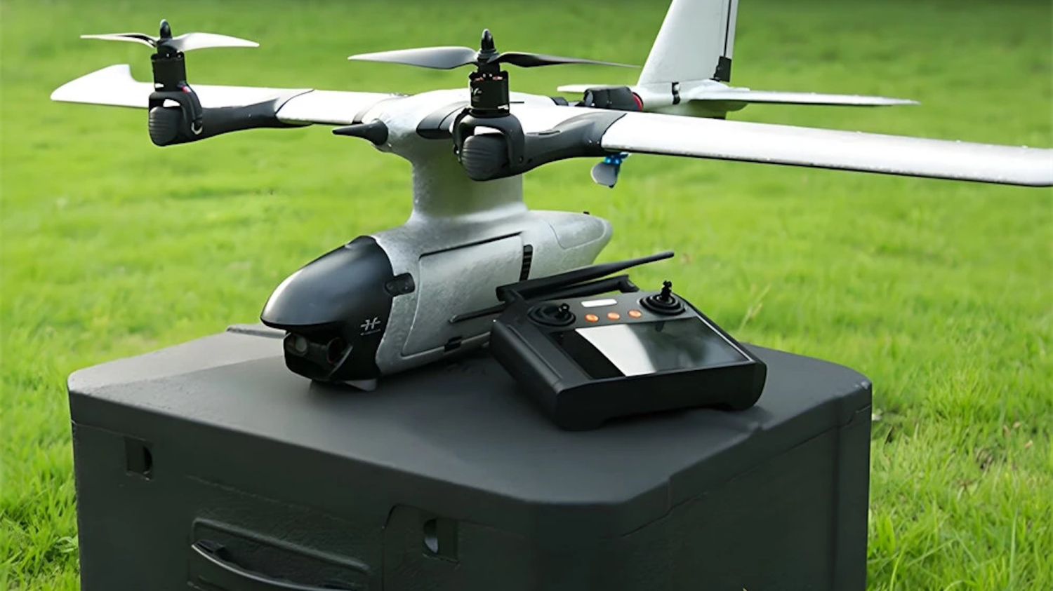 Le drone FireFly de HaoHan est doté de rotors inclinables, d'un design d'avion et couvre 56 miles avec une charge complète