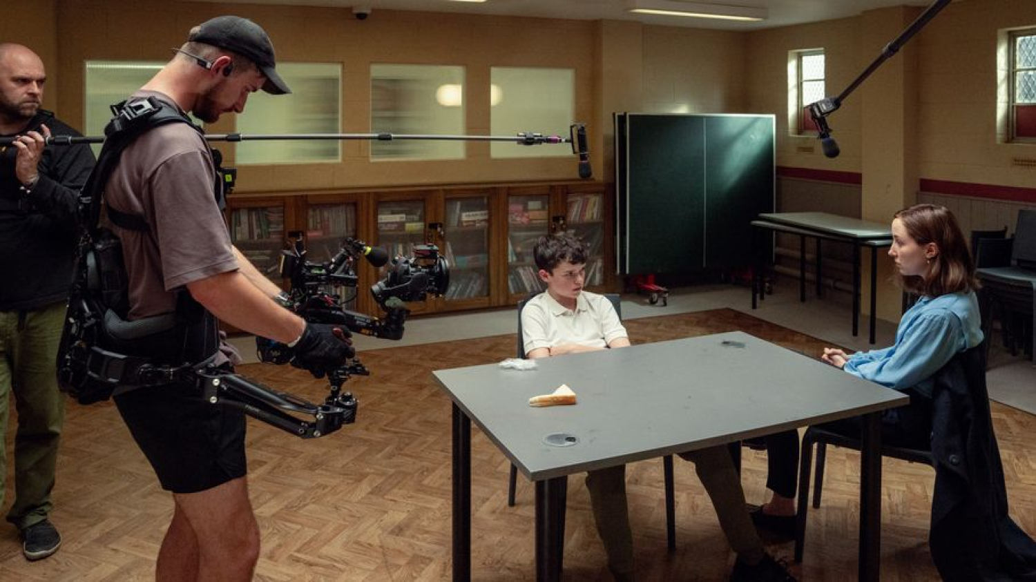 Semaines de répétitions, drone, timing au cordeau... Pourquoi le tournage en plan-séquence d'"Adolescence" est une prouesse