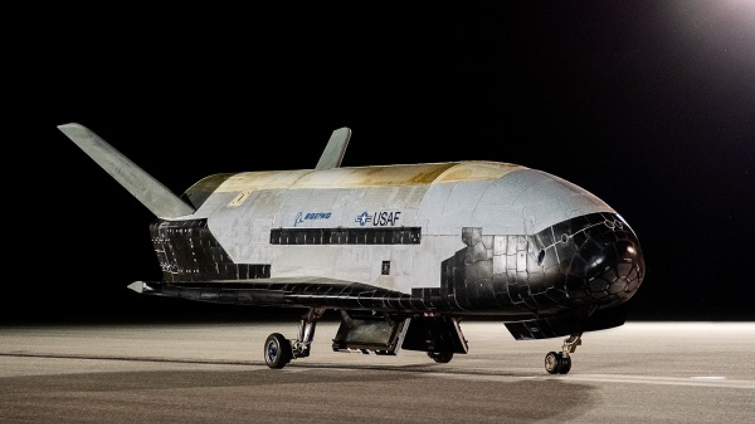 Le drone spatial américain X-37B s'apprête à effectuer une nouvelle mission pour tester un capteur quantique 