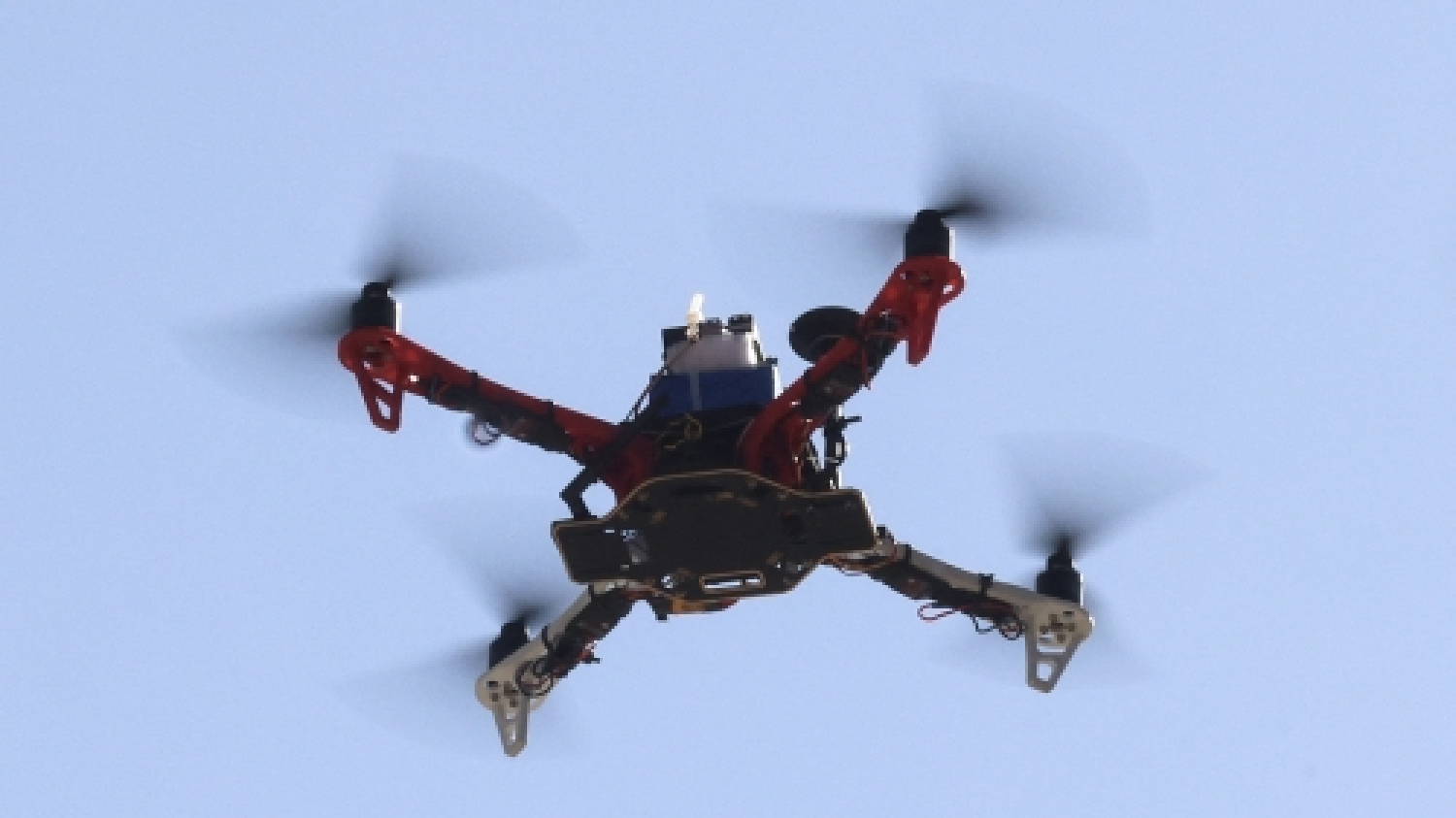 Survol de drones : voici ce que l’on sait sur les différentes enquêtes en cours pour déterminer leur provenance