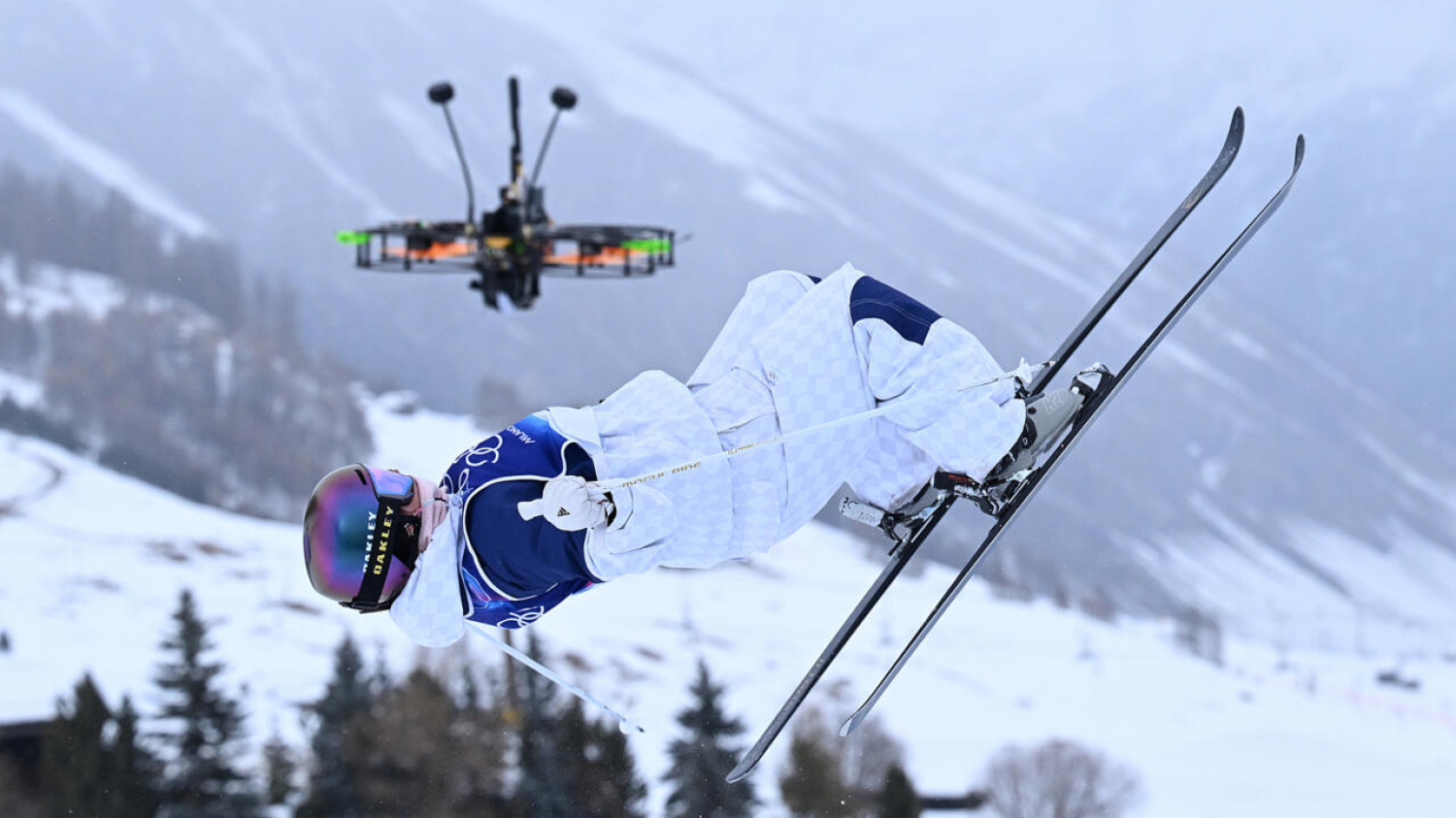 JO-2026: ces drones qui poursuivent les champions pour plus de spectacle