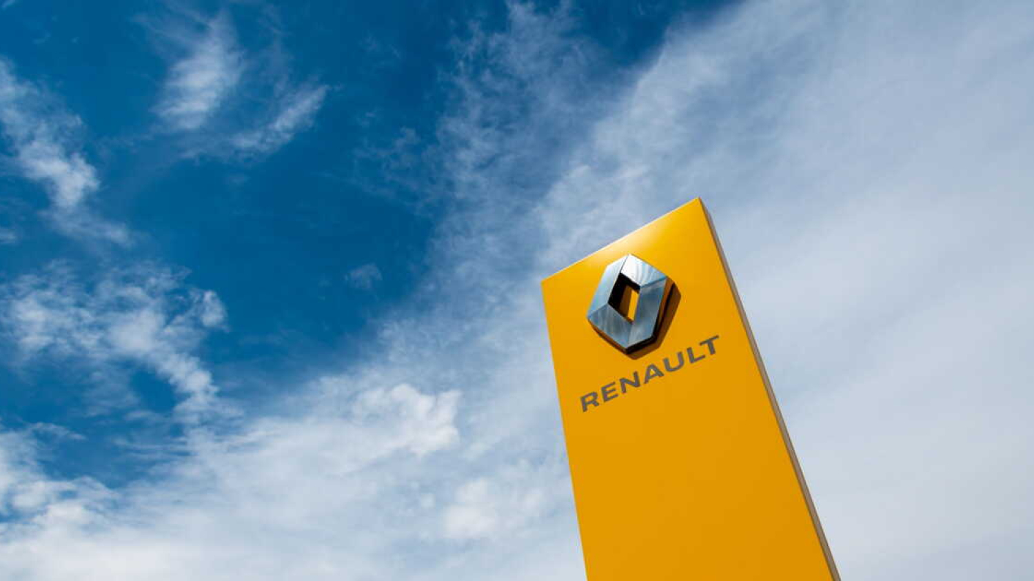 Défense : Renault va présenter son premier drone militaire terrestre de la taille d’une petite voiture