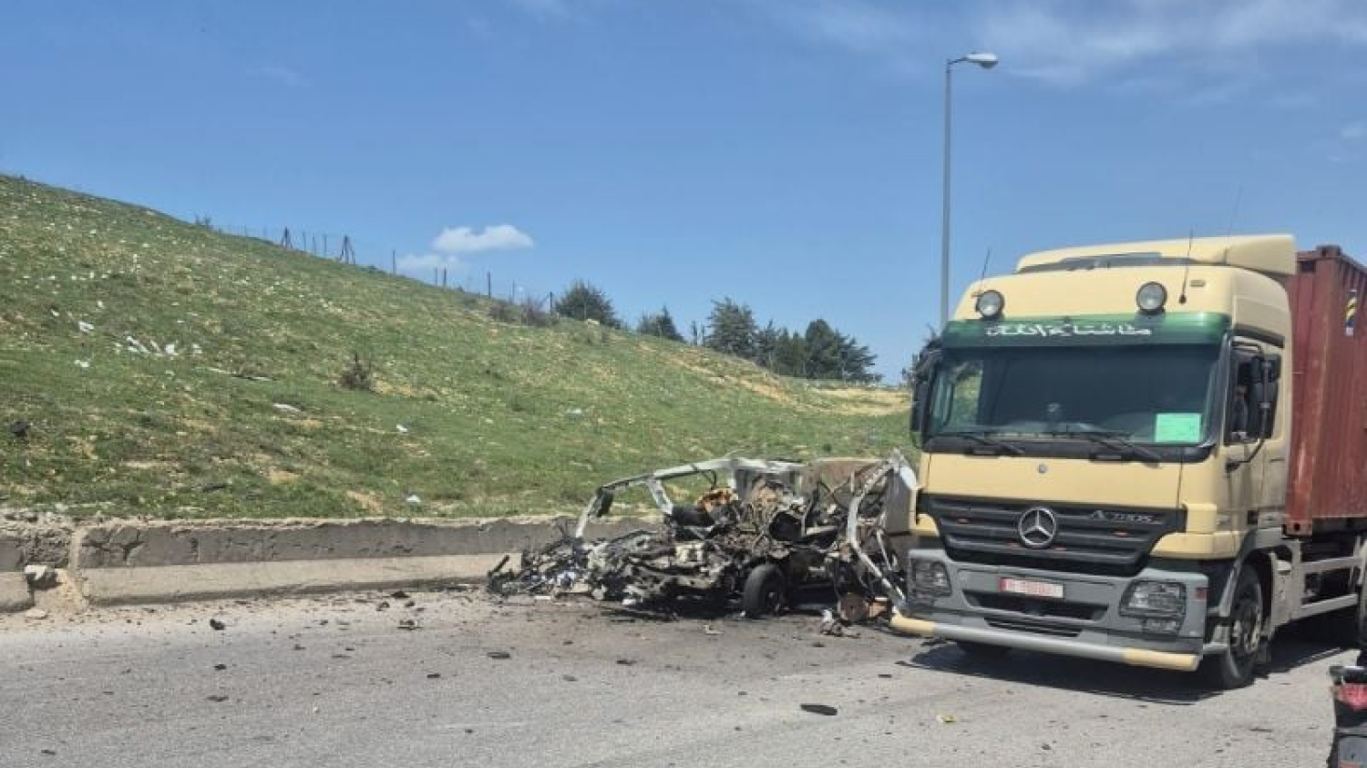 Un mort dans une frappe de drone israélienne sur la route de Dahr el-Baïdar, qui relie le littoral à la Békaa