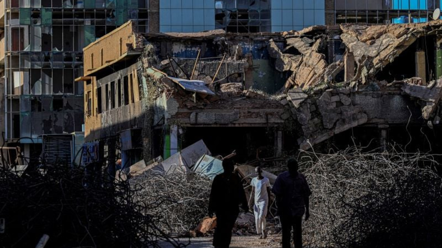 Soudan : un camion d'aide humanitaire frappé par un drone, selon l'ONU