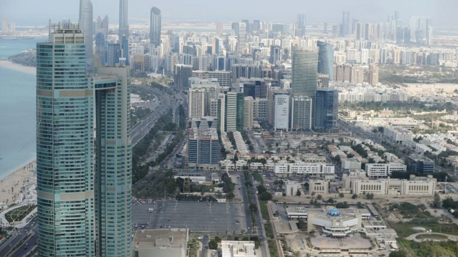 Une personne blessée par la chute de débris de drones à Abou Dhabi
