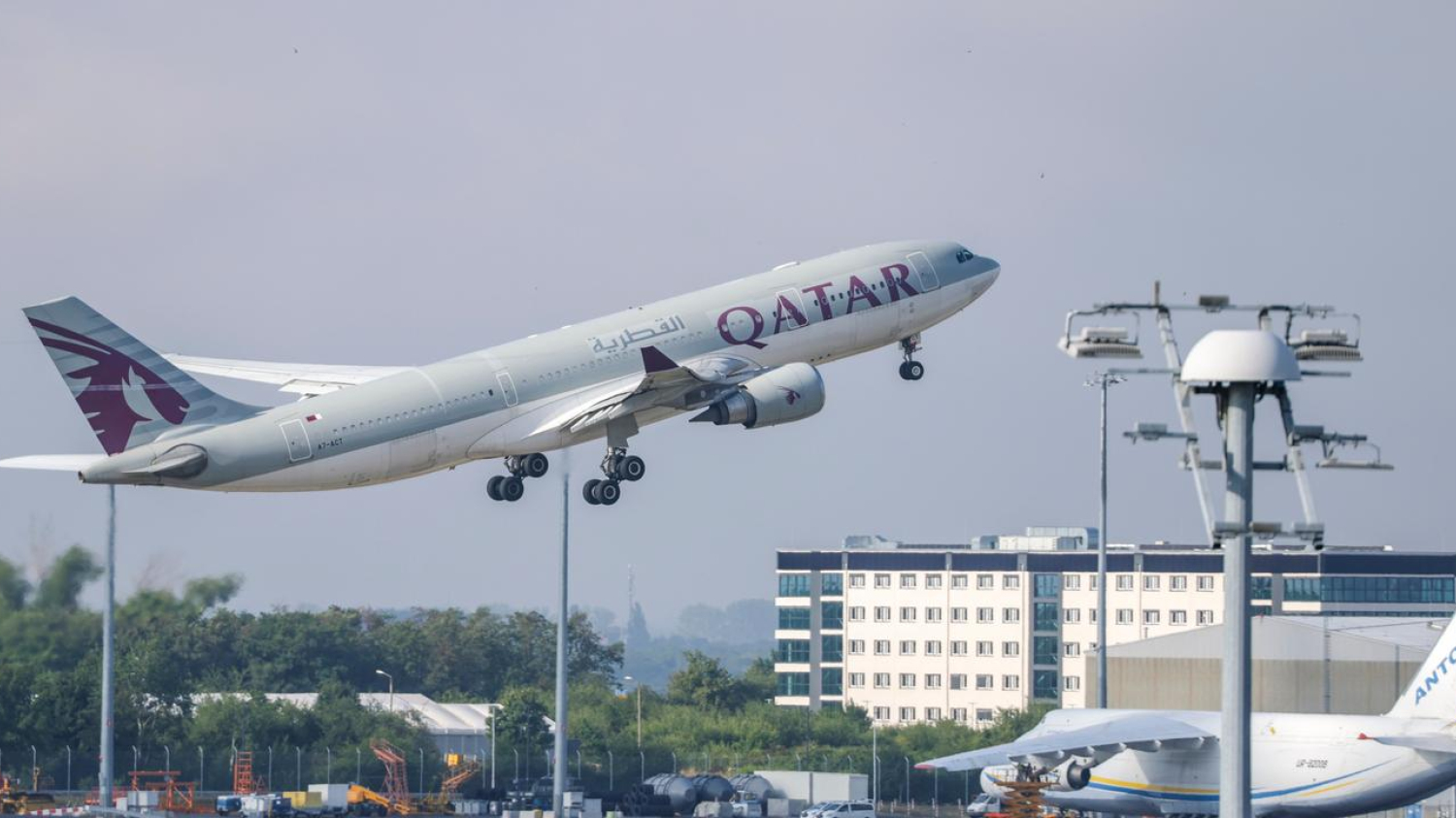En Allemagne, le trafic à l’aéroport de Leipzig temporairement interrompu en raison d’un objet volant non identifié