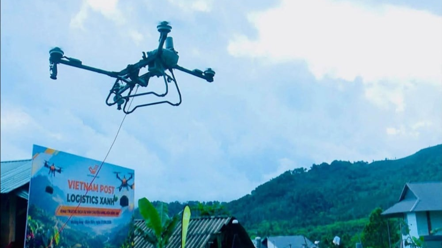 OSB propose d'investir 168 milliards de VND dans le développement de la technologie des drones à Dien Bien.