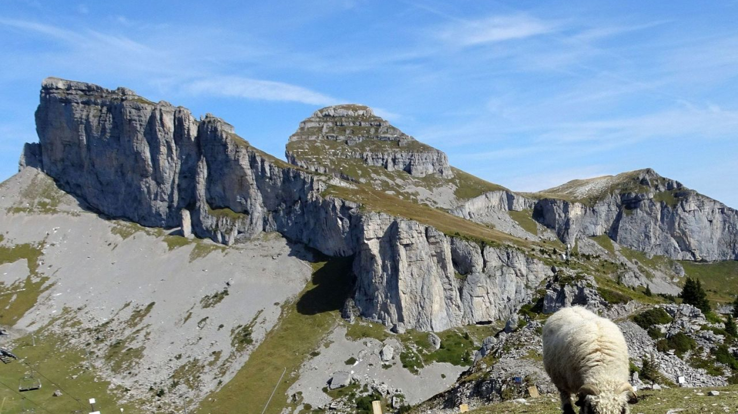 Leysin : un drone dopé à l’IA pour sécuriser les pistes et les installations