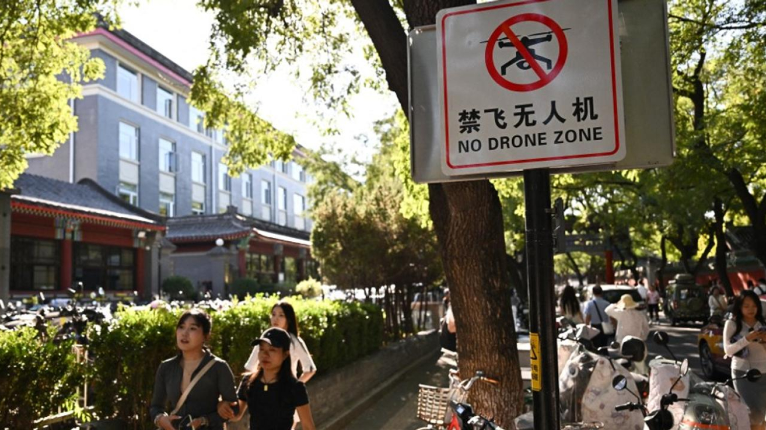 Les habitants de Pékin disent adieu à leurs drones